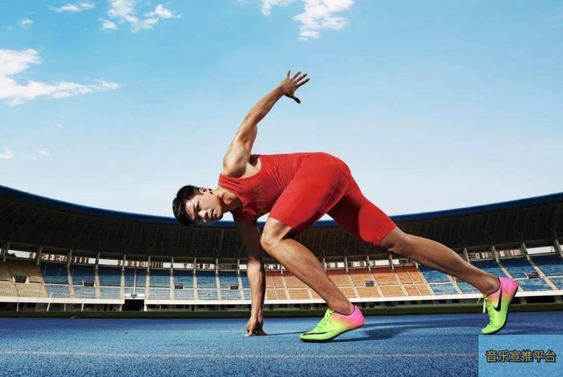 NBA最近10年一个人可以换半个球队的交易案例，有血亏有赚的盆满钵满