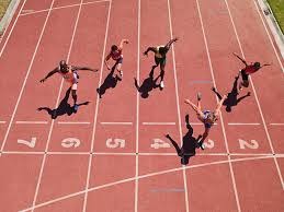 40岁压哨绝杀！詹姆斯闷声做大事，还公开辟谣！